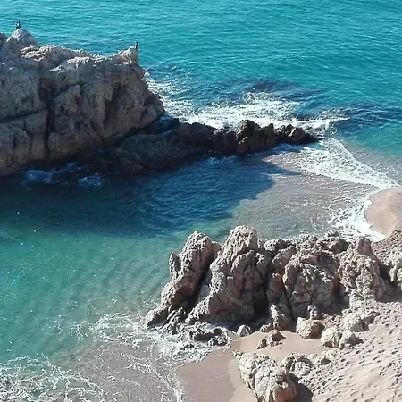Calella Beach Apartment *